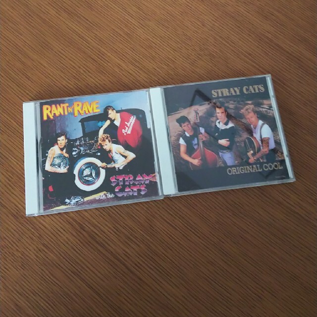 ストレイキャッツ STRAY CATS アルバム2枚 エンタメ/ホビーのCD(ポップス/ロック(洋楽))の商品写真