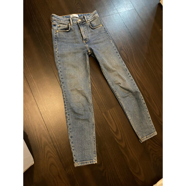 ZARA(ザラ)のZARA スキニーデニム ジーンズ　ハイライブスキニー　34 レディースのパンツ(デニム/ジーンズ)の商品写真