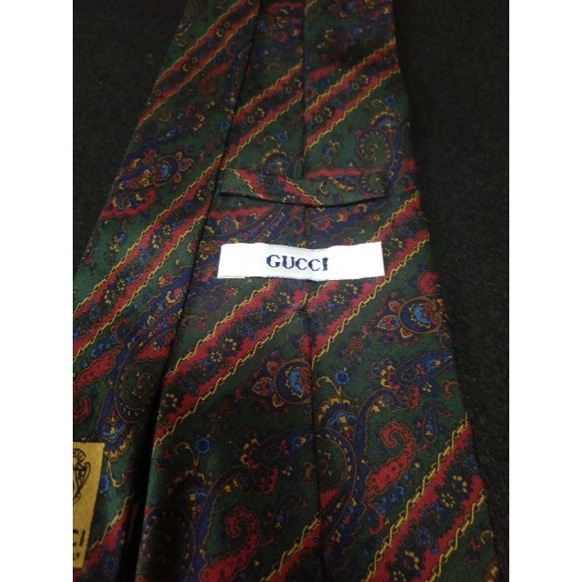 Gucci(グッチ)の【美品】最高級ブランドGUCCI ネクタイ 深緑 ペイズリー柄 高級シルク素材 メンズのファッション小物(ネクタイ)の商品写真