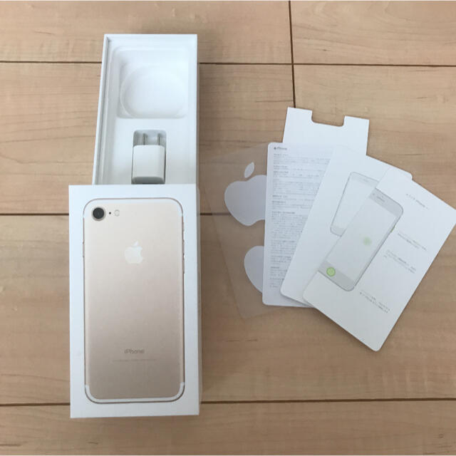 Apple(アップル)のiPhone6,7 アクセサリー スマホ/家電/カメラのスマホアクセサリー(ストラップ/イヤホンジャック)の商品写真