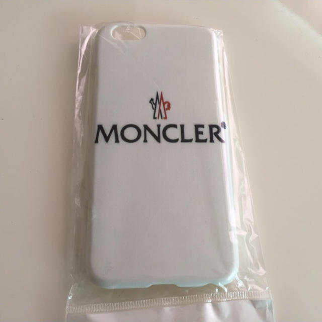 MONCLER(モンクレール)のMONCLER/iPhone6ケース スマホ/家電/カメラのスマホアクセサリー(モバイルケース/カバー)の商品写真