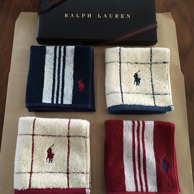 Ralph Lauren(ラルフローレン)のタオルハンカチ4枚⭐︎ラルフローレン 新品 ギフトハンカチ メンズのファッション小物(ハンカチ/ポケットチーフ)の商品写真