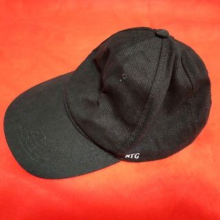 エヌワイシー(NYC)のNYC黒(BLACK)帽子/キャップ/ベルトでサイズ変更可★頭囲50㎝～58㎝程(キャップ)