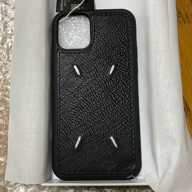 Maison Martin Margiela(マルタンマルジェラ)のMaison Margiela iPhone 11 pro ケース 新品未使用品 スマホ/家電/カメラのスマホアクセサリー(iPhoneケース)の商品写真