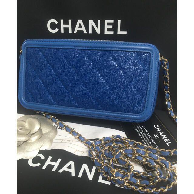 CHANEL(シャネル)のゆゆ様専用♡ 超美品 シャネル チェーンウォレット キャビアスキン 正規品 レディースのバッグ(ショルダーバッグ)の商品写真