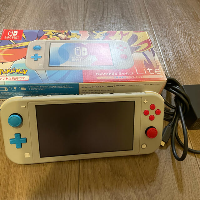 Switch lightザシアン＋液晶保護フィルム