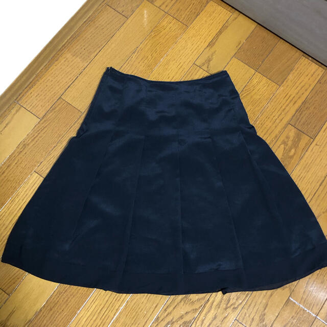 フレアスカート プリーツスカート 黒 レディースのスカート(ひざ丈スカート)の商品写真