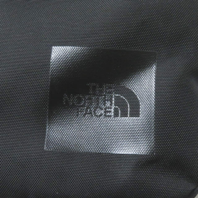 THE NORTH FACE(ザノースフェイス)のTHE NORTH FACE シャトルデイパック NM81602 リュック メンズのバッグ(バッグパック/リュック)の商品写真