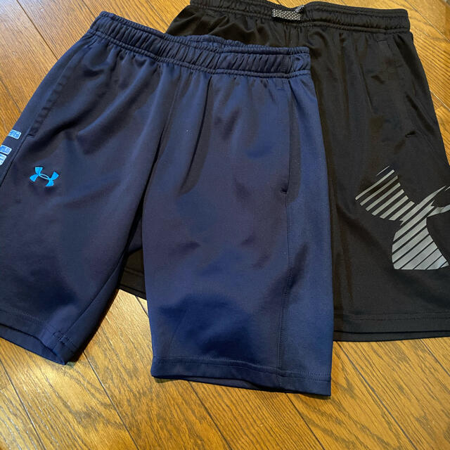 UNDER ARMOUR(アンダーアーマー)のUNDERARMOUR アンダーアーマー ハーフパンツ 150cm キッズ/ベビー/マタニティのキッズ服男の子用(90cm~)(パンツ/スパッツ)の商品写真