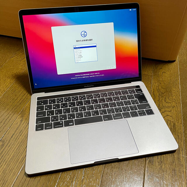 MacBook Pro 2016 13インチ TouchBar付き