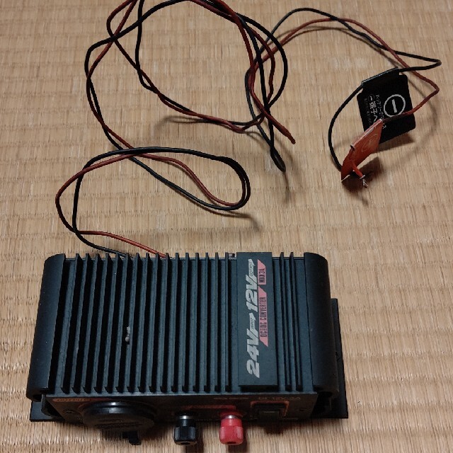 (まさとん様専用)セルスターDC DC CONVERTER  DC503 自動車/バイクの自動車(車内アクセサリ)の商品写真