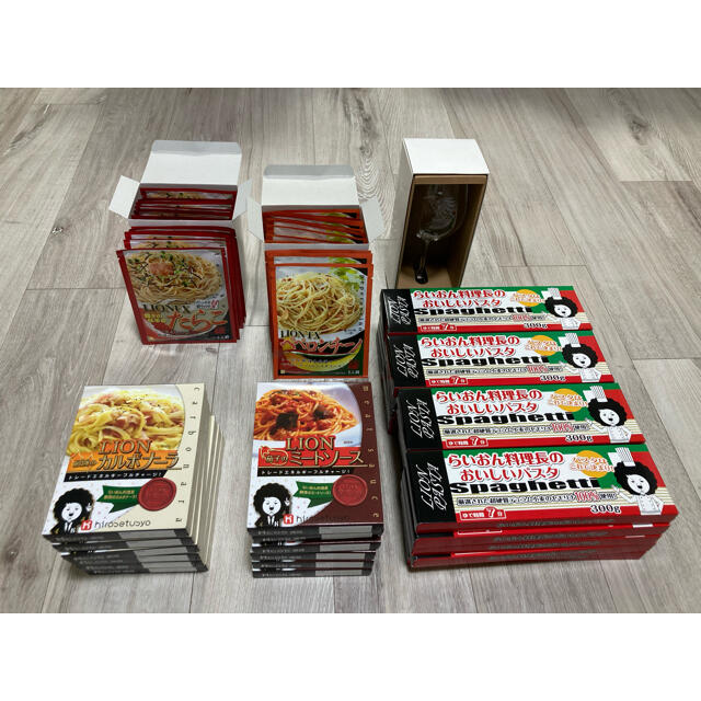 ヒロセ通商 インスタントパスタ300g×20箱、各種パスタソース×40食、おまけ 食品/飲料/酒の加工食品(インスタント食品)の商品写真