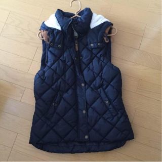 H&M(ダウンベスト)のフリマアイテム一覧 H&M(ダウンベスト)のフリマアイテム一覧