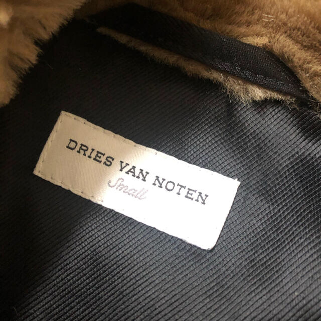 DRIES VAN NOTEN(ドリスヴァンノッテン)の専用出品！！　　この時期お得にドリスヴァンノッテン　ファーコート！ レディースのジャケット/アウター(毛皮/ファーコート)の商品写真