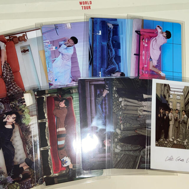 BTS deluxe edition 封入トレカ エンタメ/ホビーのCD(K-POP/アジア)の商品写真