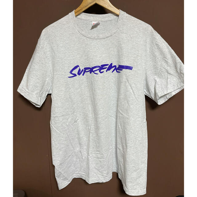 Supreme(シュプリーム)のFutura Logo Tee Ash Grey メンズのトップス(Tシャツ/カットソー(半袖/袖なし))の商品写真