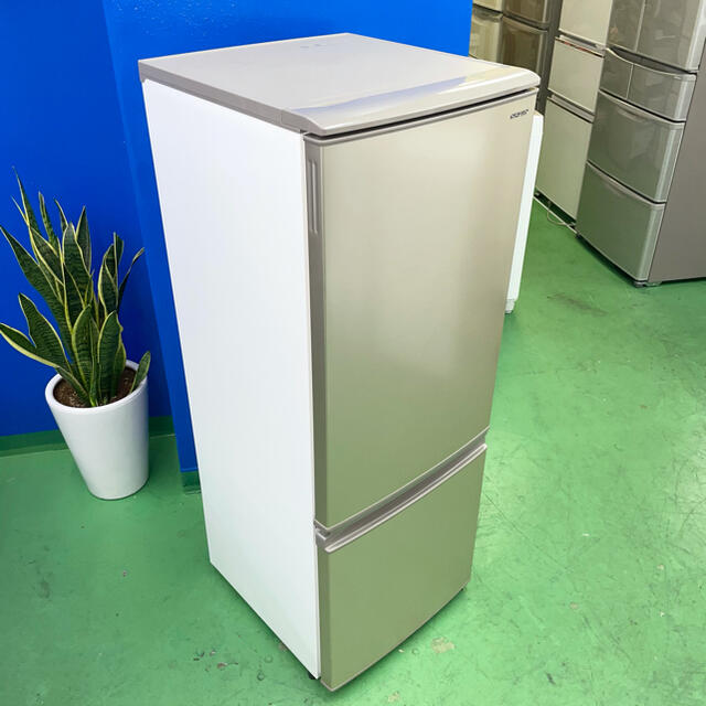 エルデンリング ⭐️SHARP⭐️冷凍冷蔵庫　2020年 未使用に近い　大阪市近郊配送無料