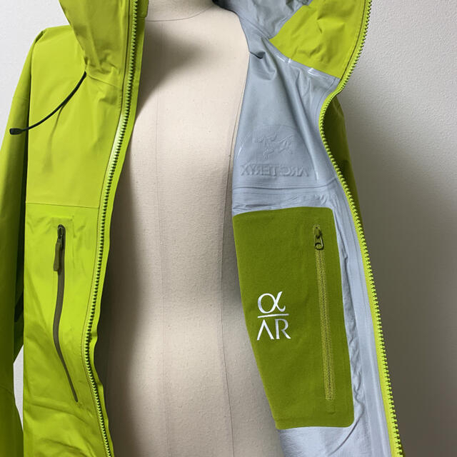 ARC'TERYX(アークテリクス)のARC’TERYX アークテリクス アルファ AR ジャケット メンズ メンズのジャケット/アウター(マウンテンパーカー)の商品写真