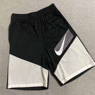 ナイキ(NIKE)の【美品】　NIKE ハーフパンツ　155(パンツ/スパッツ)