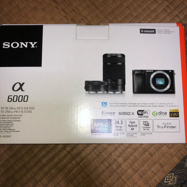 SONY(ソニー)のSONY α6000 ダブルズームキット ミラーレス一眼 スマホ/家電/カメラのカメラ(ミラーレス一眼)の商品写真