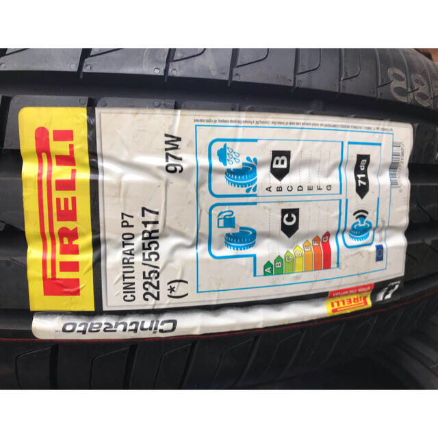 BMW(ビーエムダブリュー)の新品タイヤ２本セット‼️ピレリPIRELLI 225/55Ｒ17 97W 自動車/バイクの自動車(タイヤ)の商品写真