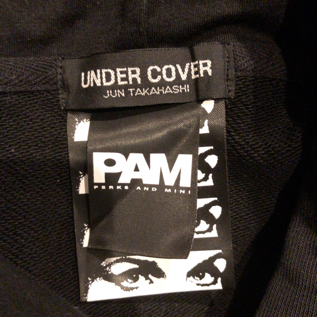 UNDERCOVER(アンダーカバー)のL 本物 アンダーカバー コラボ 限定 パーカー tシャツ スニーカー デニム メンズのトップス(パーカー)の商品写真