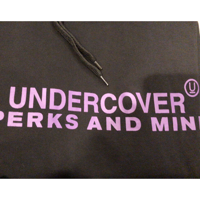 UNDERCOVER(アンダーカバー)のL 本物 アンダーカバー コラボ 限定 パーカー tシャツ スニーカー デニム メンズのトップス(パーカー)の商品写真