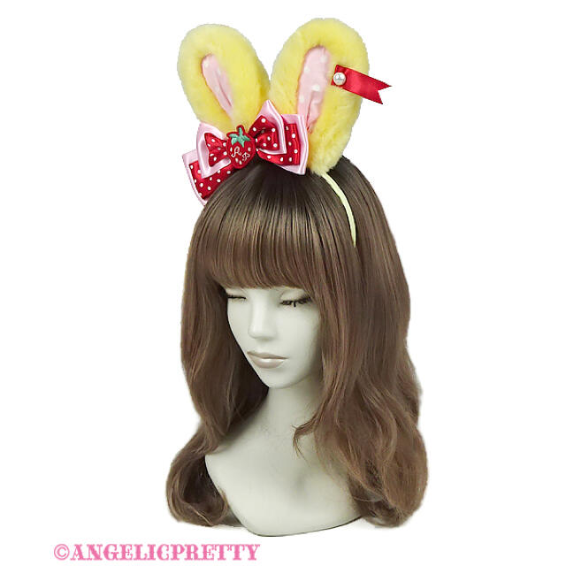 Angelic Pretty(アンジェリックプリティー)のLittle Strawberryリリカルバニーカチューシャ レディースのヘアアクセサリー(カチューシャ)の商品写真