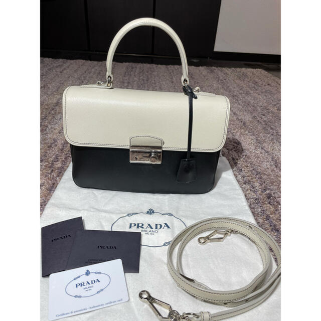 PRADA(プラダ)のプラダ PRADA　ハンドバッグ レディースのバッグ(ハンドバッグ)の商品写真