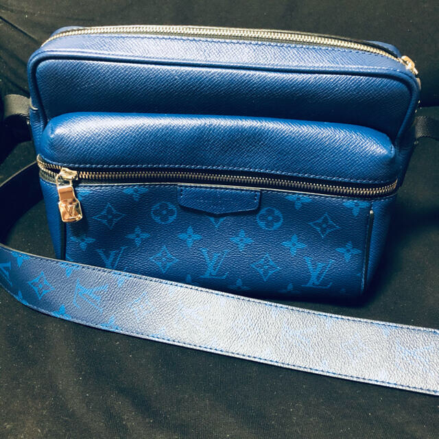 LOUIS VUITTON(ルイヴィトン)のルイヴィトン タイガラマ メッセンジャー M30242 美品 メンズのバッグ(ショルダーバッグ)の商品写真