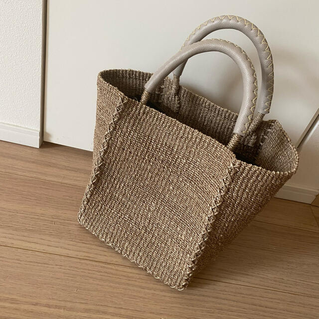爆買い! ユナイテッドアローズ かごバッグ/ストローバッグ トートバッグ スクエア ABACA UWSC バッグ