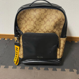 コーチ(COACH)のCOACH BACKPACK IN SIGNATURE CANVA チャーム付き(バッグパック/リュック)