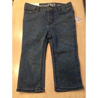 ベビーギャップ(babyGAP)の新品未使用 スキニーデニム ヒョウ柄(パンツ)