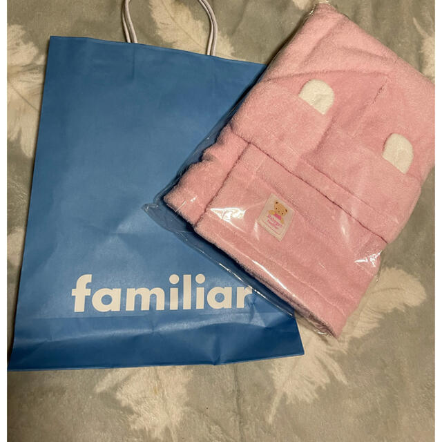 familiar(ファミリア)のfamiliar ポンチョ型バスタオル（フード付き） キッズ/ベビー/マタニティのベビー服(~85cm)(バスローブ)の商品写真