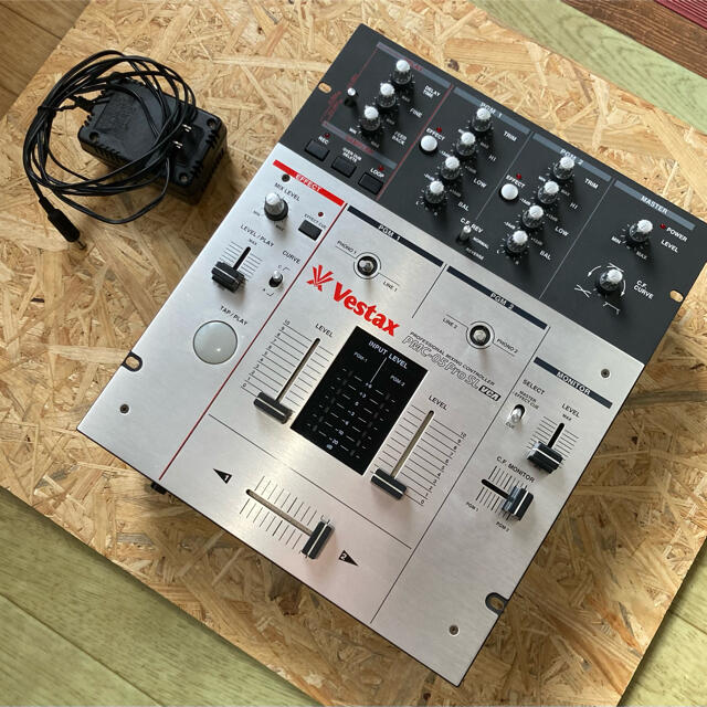 Vestax PMC 05 Pro SL VCA DJ Mixer 楽器のDJ機器(DJミキサー)の商品写真