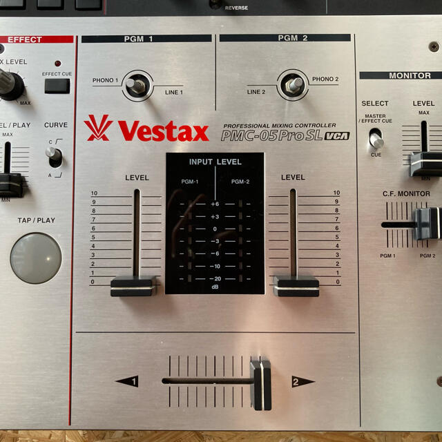 Vestax PMC 05 Pro SL VCA DJ Mixer 楽器のDJ機器(DJミキサー)の商品写真