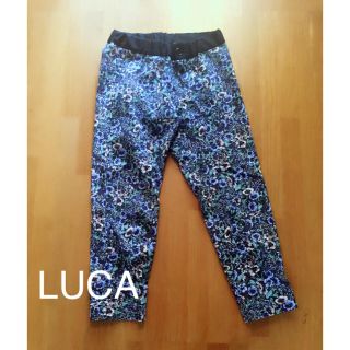 ルカ(LUCA)の花柄パンツ(スキニーパンツ)