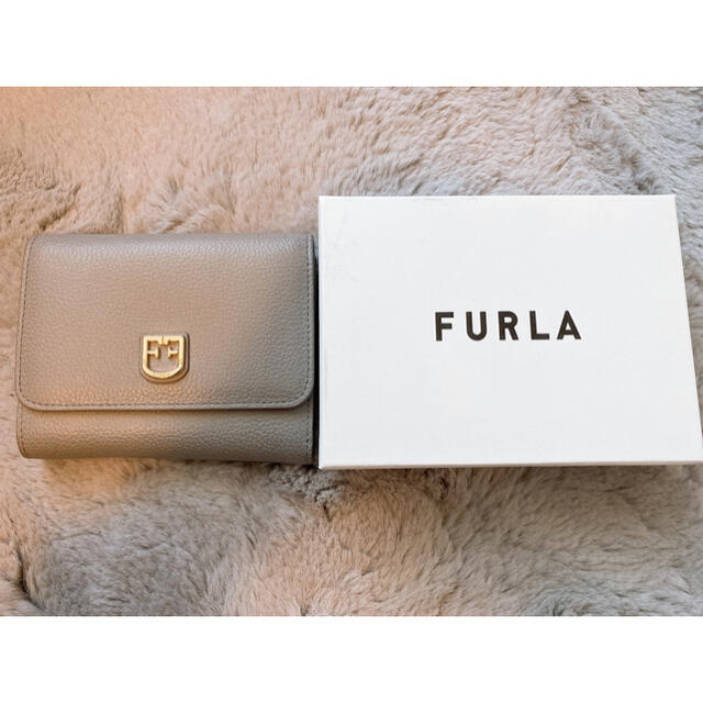 Furla(フルラ)のFURLA グレー　ミニ財布 レディースのファッション小物(財布)の商品写真