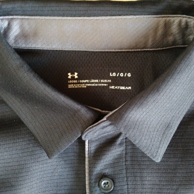 UNDER ARMOUR(アンダーアーマー)のアンダーアーマー　メンズポロシャツ　Ｌサイズ　黒 メンズのトップス(ポロシャツ)の商品写真