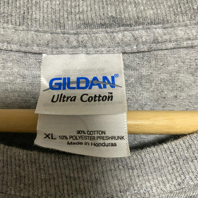 GILDAN(ギルタン)のUS古着 GILDAN ギルダン プリント ポケット Tシャツ グレー XL メンズのトップス(Tシャツ/カットソー(半袖/袖なし))の商品写真