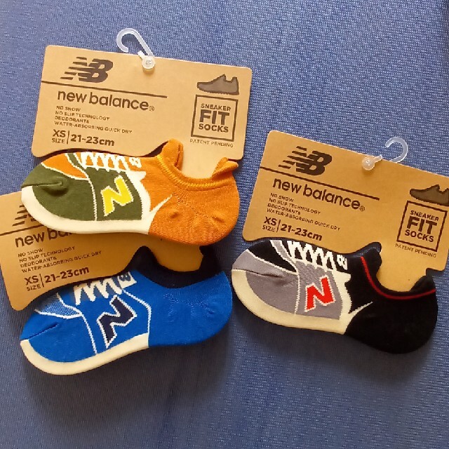 New Balance(ニューバランス)のニューバランス　スニーカーソックス　3足 キッズ/ベビー/マタニティのこども用ファッション小物(靴下/タイツ)の商品写真