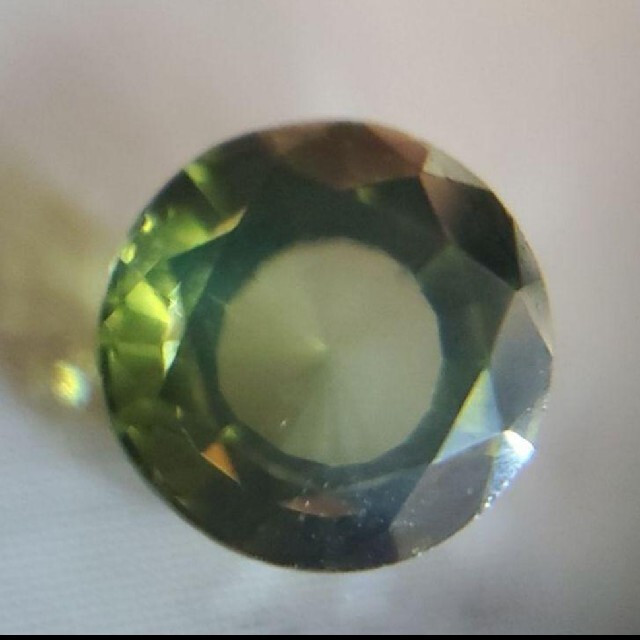 大粒天然グリーンジルコン 1.429ct ソ付き 1