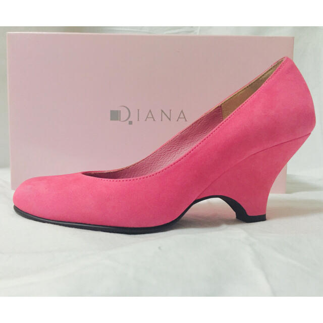DIANA(ダイアナ)の美品✨ダイアナ スエードパンプス 21.5センチ レディースの靴/シューズ(ハイヒール/パンプス)の商品写真