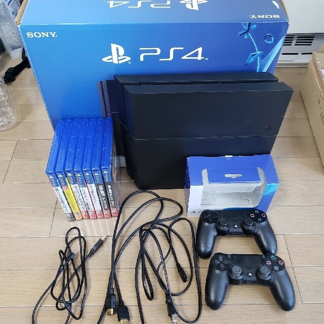 PS4本体(500gb) + コントローラー×2 + ソフト7本