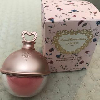 レメルヴェイユーズラデュレ(Les Merveilleuses LADUREE)のLADUREE  レ•メルヴェイユーズ　未使用　チーク(チーク)