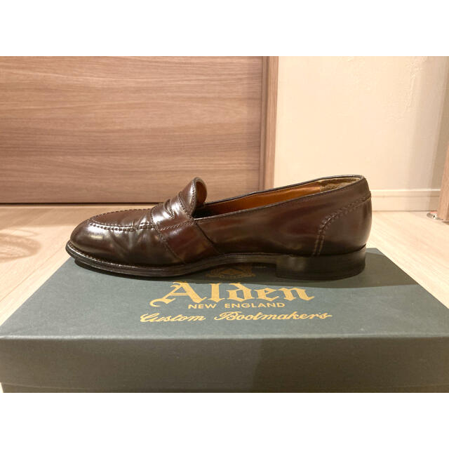 Alden(オールデン)のALDEN オールデン コードバン ダーク バーガンディー 9D メンズの靴/シューズ(ドレス/ビジネス)の商品写真