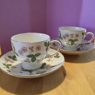 ウェッジウッド(WEDGWOOD)のウエッジウッド ワイルドストロベリー カップ＆ソーサー(グラス/カップ)