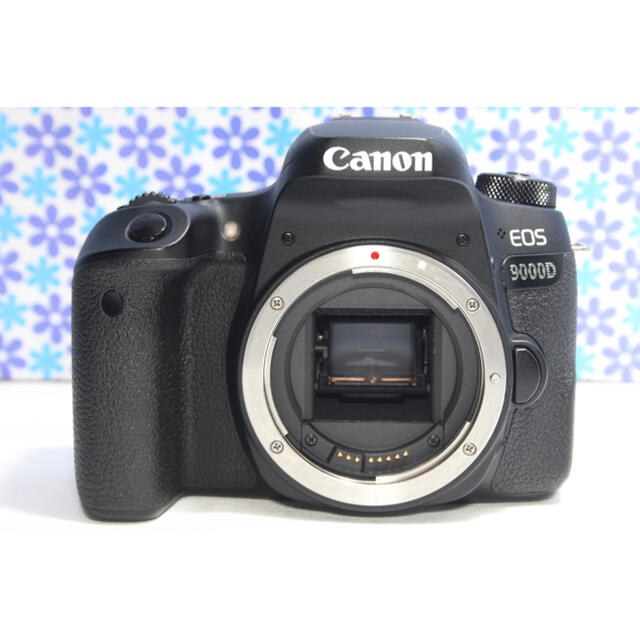 Canon(キヤノン)のWi-Fi内蔵★Canon EOS 9000D トリプルレンズセット★極美品★ スマホ/家電/カメラのカメラ(デジタル一眼)の商品写真