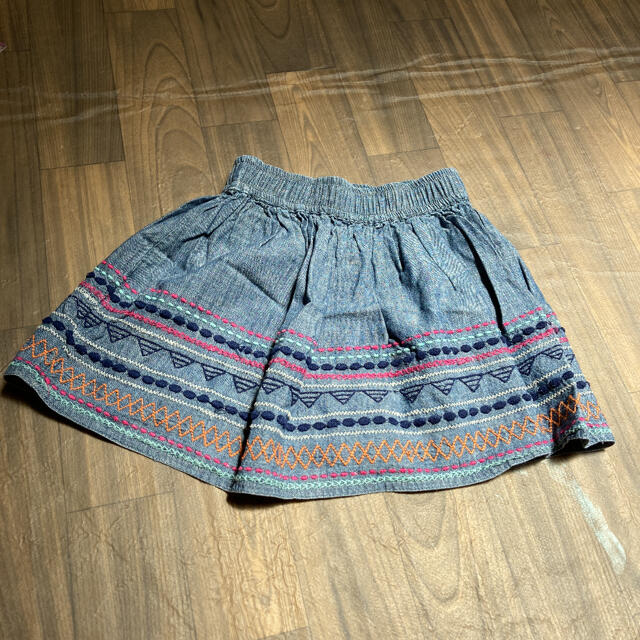 babyGAP(ベビーギャップ)のbaby gap スカート　100㎝ キッズ/ベビー/マタニティのキッズ服女の子用(90cm~)(スカート)の商品写真