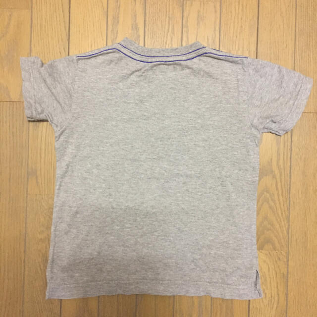 NIKE(ナイキ)の▷used▷NIKE Tシャツ グレー 100 キッズ/ベビー/マタニティのキッズ服男の子用(90cm~)(Tシャツ/カットソー)の商品写真